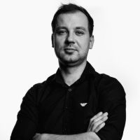 Piotr Piątek